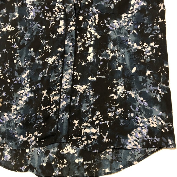 Simply Vera By Vera Wang Womans Top sizeS Floral Patterns Blue, Blqck and White - Picture 3 of 9